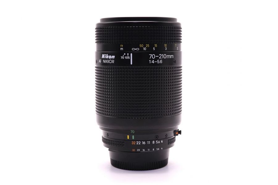Объектив Nikon AF 70-210mm f/4-5.6D Nikkor в упаковке