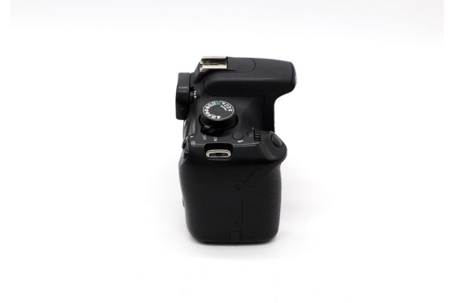 Canon EOS 1200D body (пробег 592 кадра)