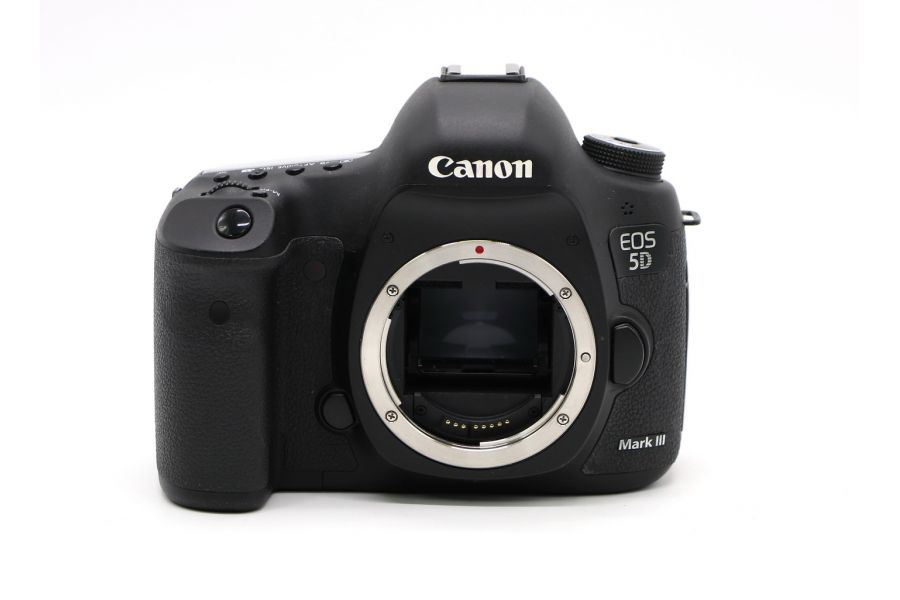 Canon EOS 5D Mark III body (пробег 7025 кадров)