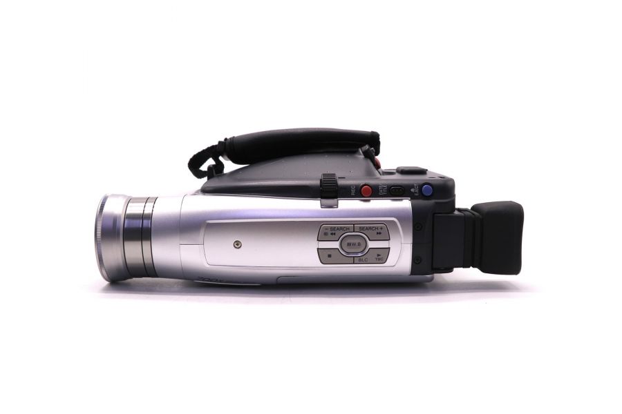 Видеокамера Panasonic NV-RZ15EN в упаковке