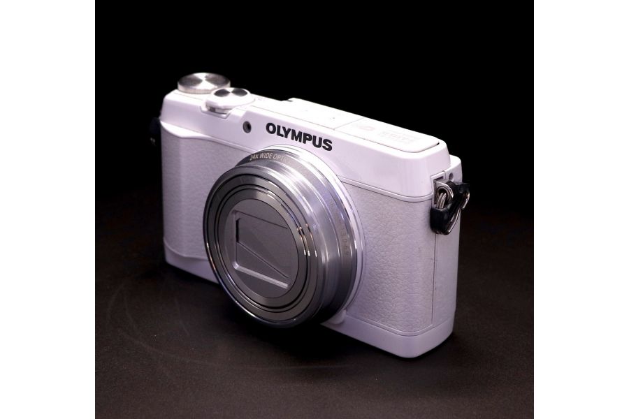 Olympus SH-1