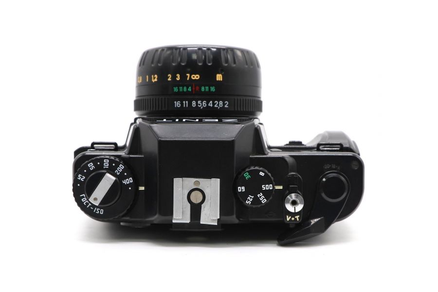 Зенит 122 kit Зенитар-М2s МС 2/50 + Фотопленка Kodak Gold