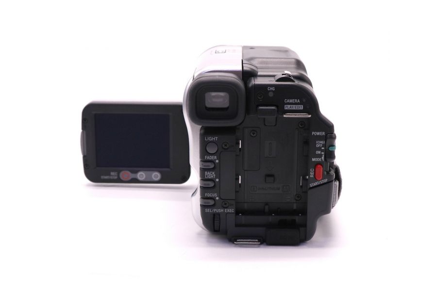 Видеокамера Sony CCD-TRV438E в упаковке