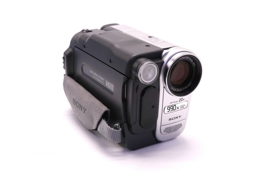 Видеокамера Sony CCD-TRV438E в упаковке