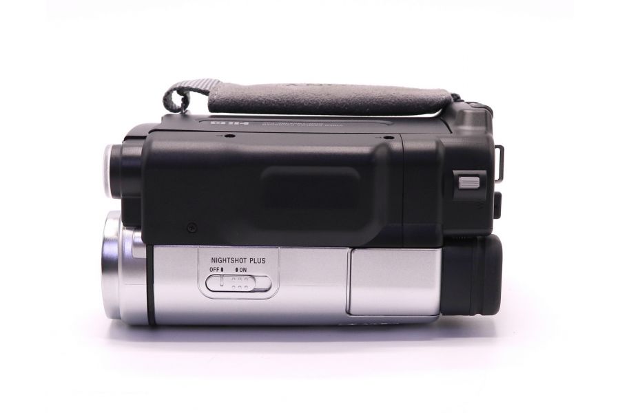 Видеокамера Sony CCD-TRV438E в упаковке