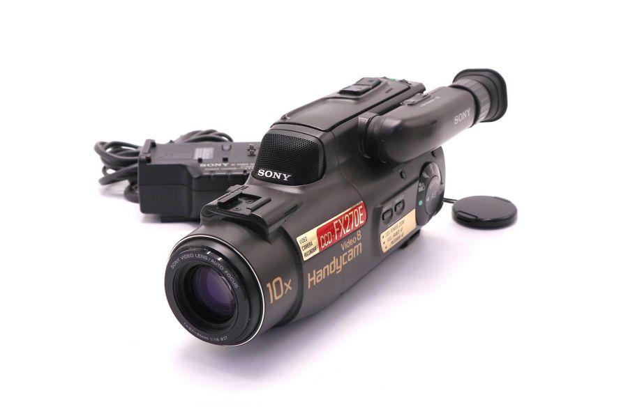 Видеокамера Sony CCD-FX270E