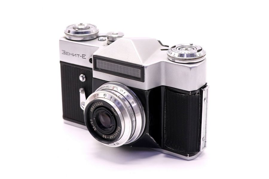 Зенит Е 1-го  выпуска, в упаковке(СССР, 1966)