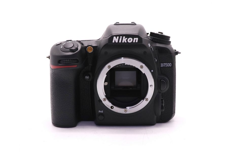 Фотокамера Nikon D7500 body (пробег 825 кадров)