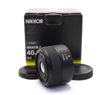 Nikon 40mm f/2 Nikkor Z в упаковке