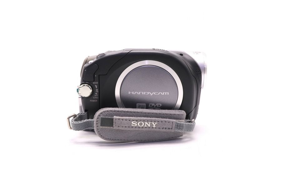 Компактная цифровая видеокамера Sony DCR-DVD202E