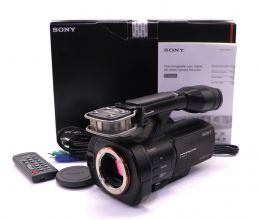 Видеокамера Sony NEX-VG900E в упаковке