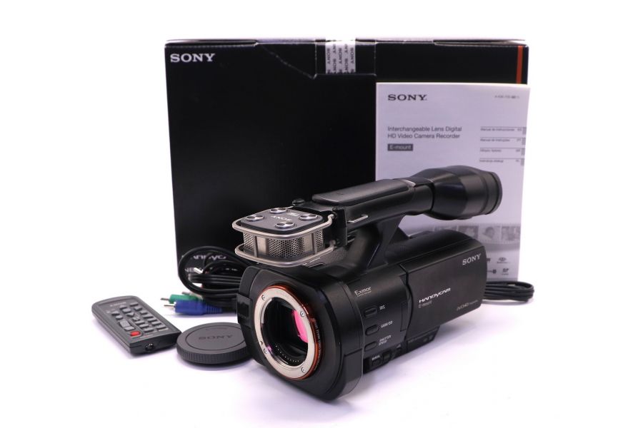 Видеокамера Sony NEX-VG900E в упаковке