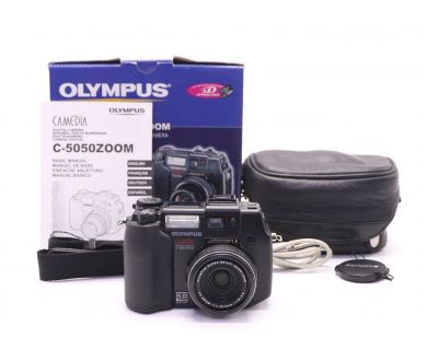 Olympus C-5050 zoom Camedia в упаковке
