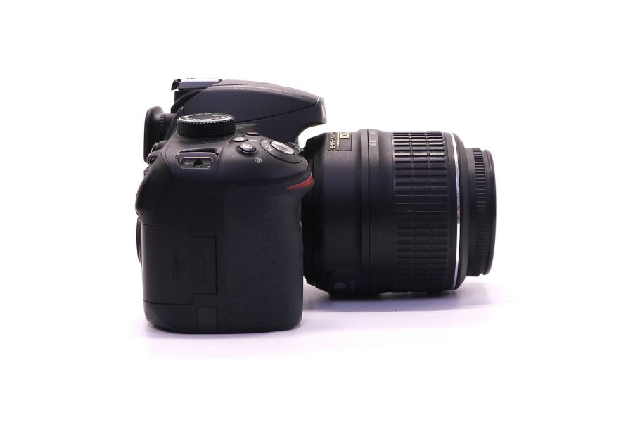 Nikon D3200 kit в упаковке (пробег 27700 кадров)