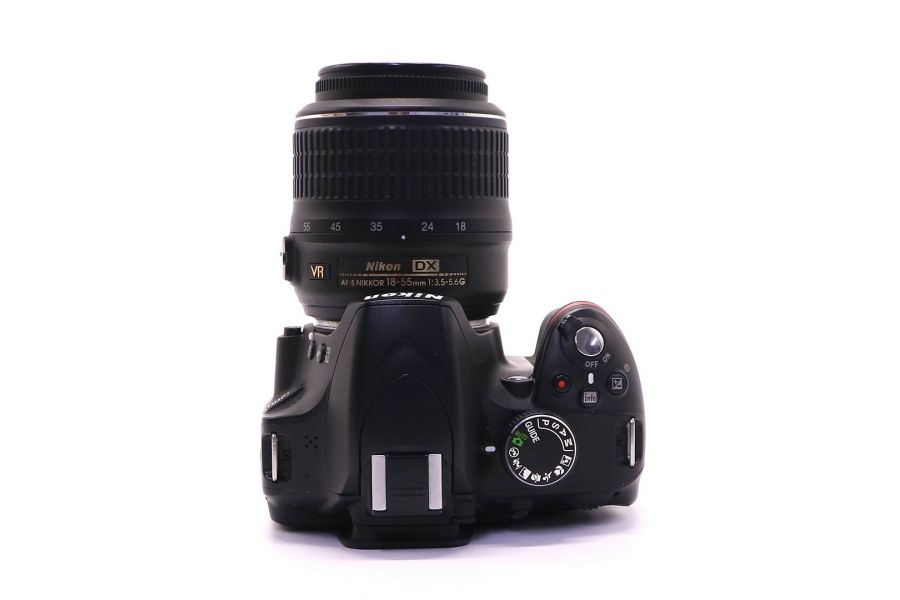 Nikon D3200 kit в упаковке (пробег 27700 кадров)