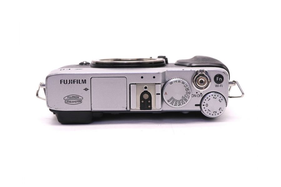 Фотоаппарат Fujifilm X-E2 body в упаковке