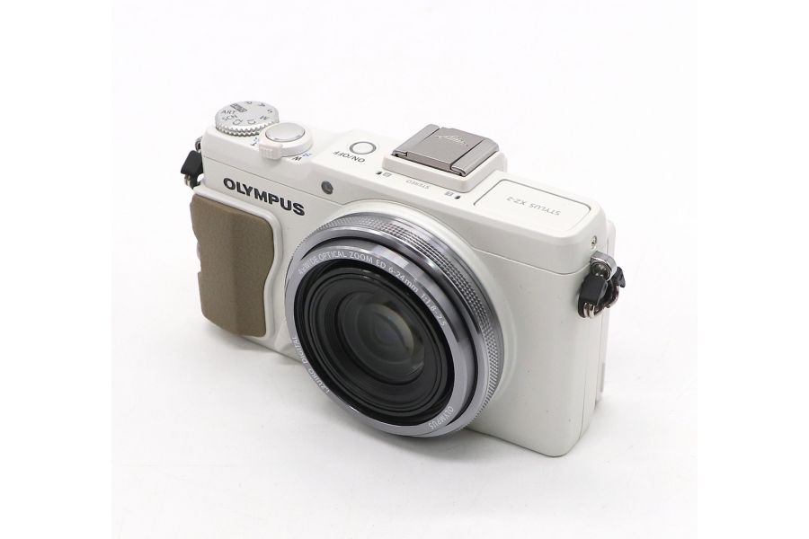 Olympus XZ-2
