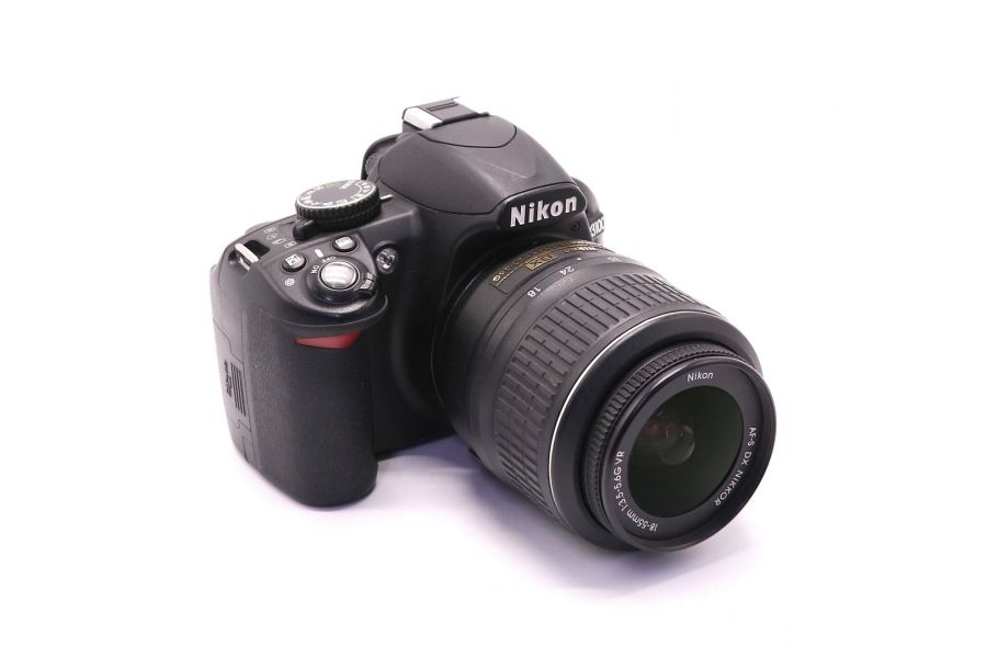 Nikon D3100 kit (пробег 6300 кадров)