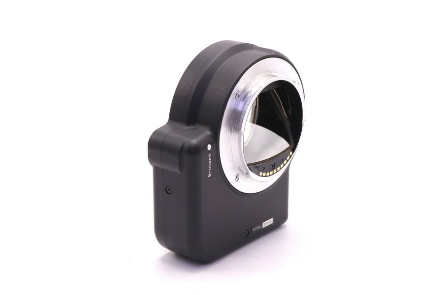 Переходник Sony LA-EA4 в упаковке