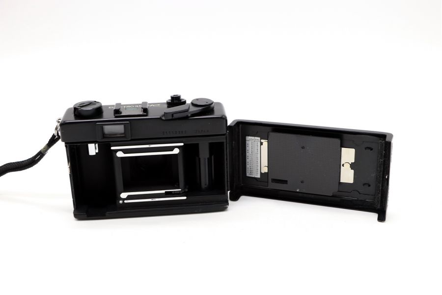 Yashica Electro 35 MC