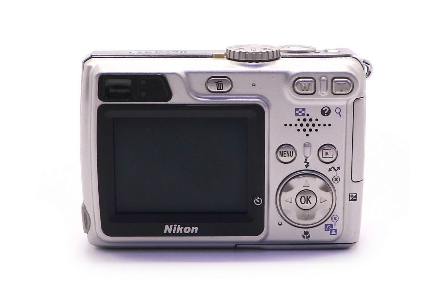 Nikon Coolpix E5900