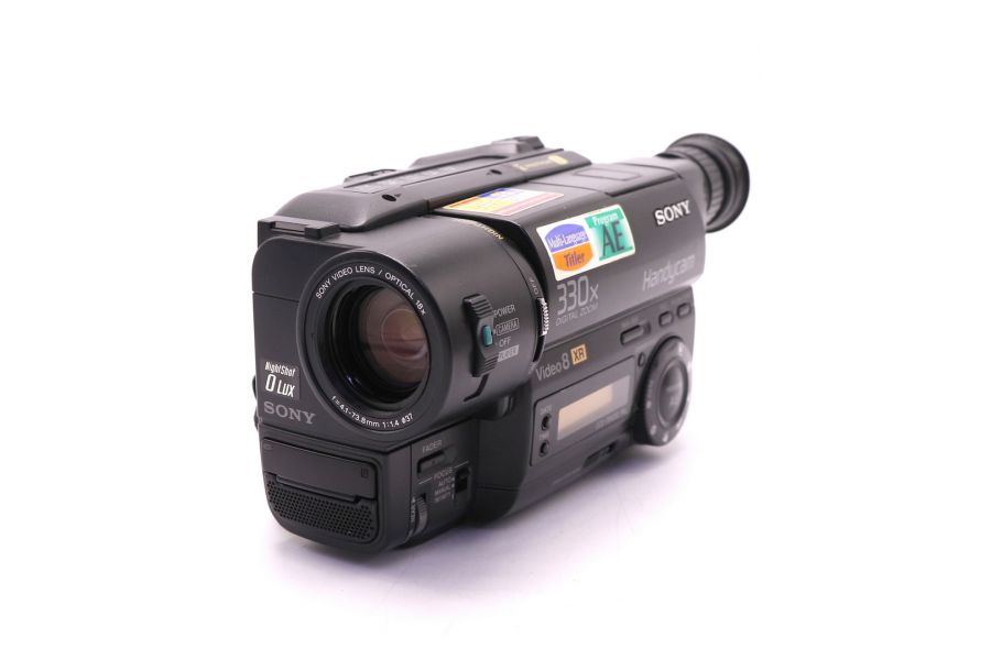 Компактная аналоговая видеокамера Sony CCD-TR425E