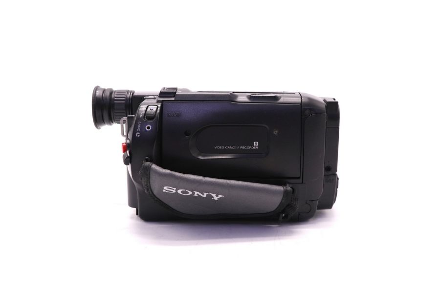 Компактная аналоговая видеокамера Sony CCD-TR425E