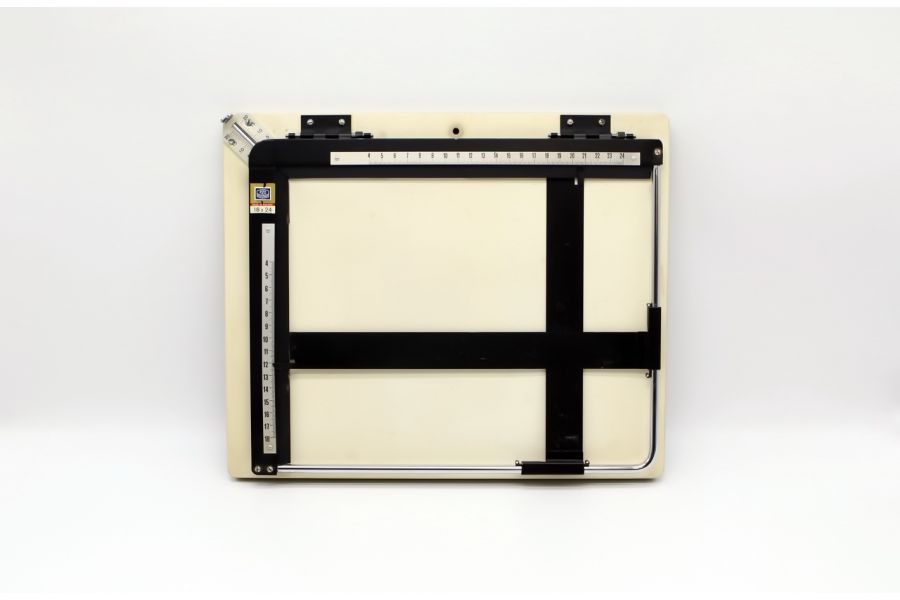 Кадрирующая рамка 18х24 Poland