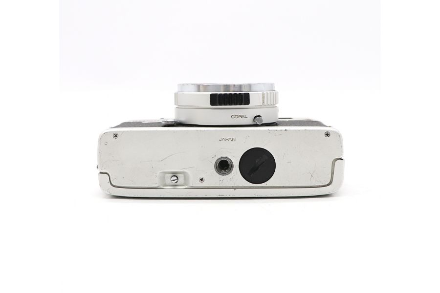 Konica C35 Automatic, Japan