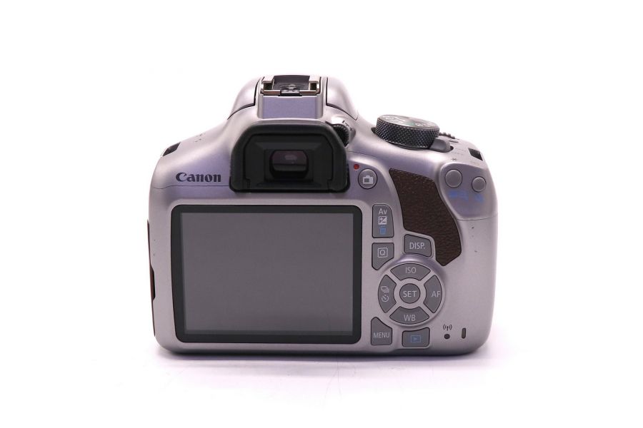 Canon EOS 1300D kit в упаковке (пробег 835 кадров)
