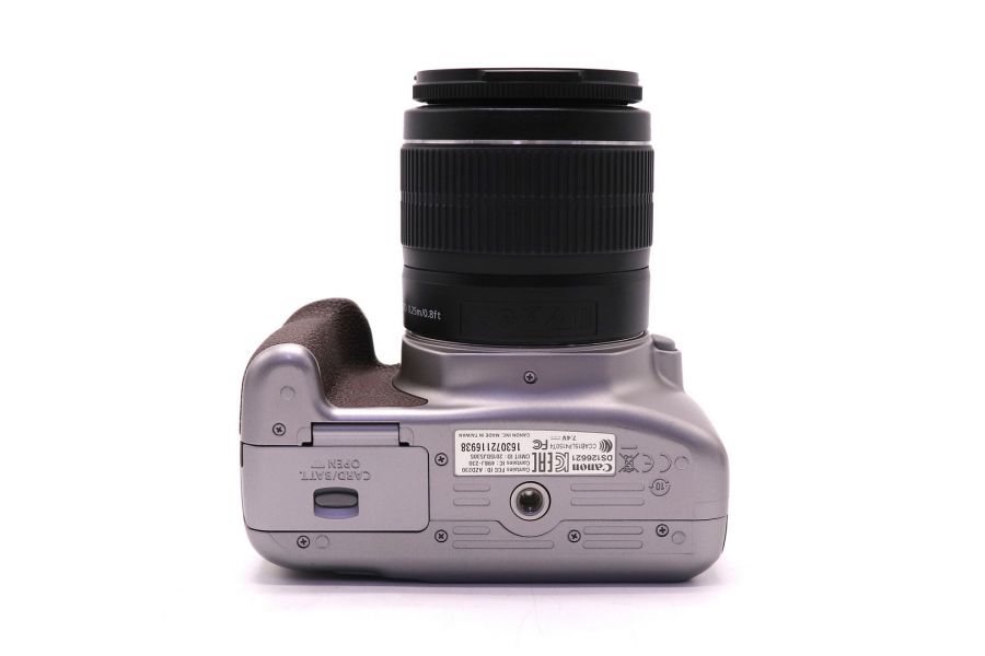 Canon EOS 1300D kit в упаковке (пробег 835 кадров)