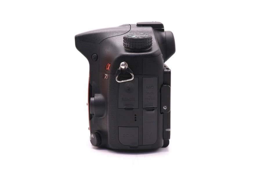 Sony A77 body в упаковке (пробег 3125 кадров)
