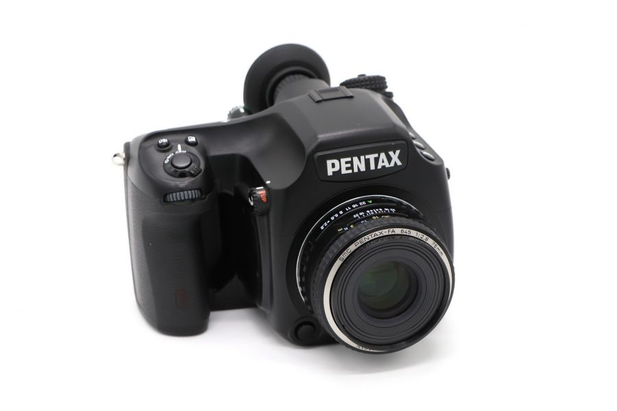 Pentax 645D + Pentax-FA 645 2,8/75mm (пробег 7К кадров)