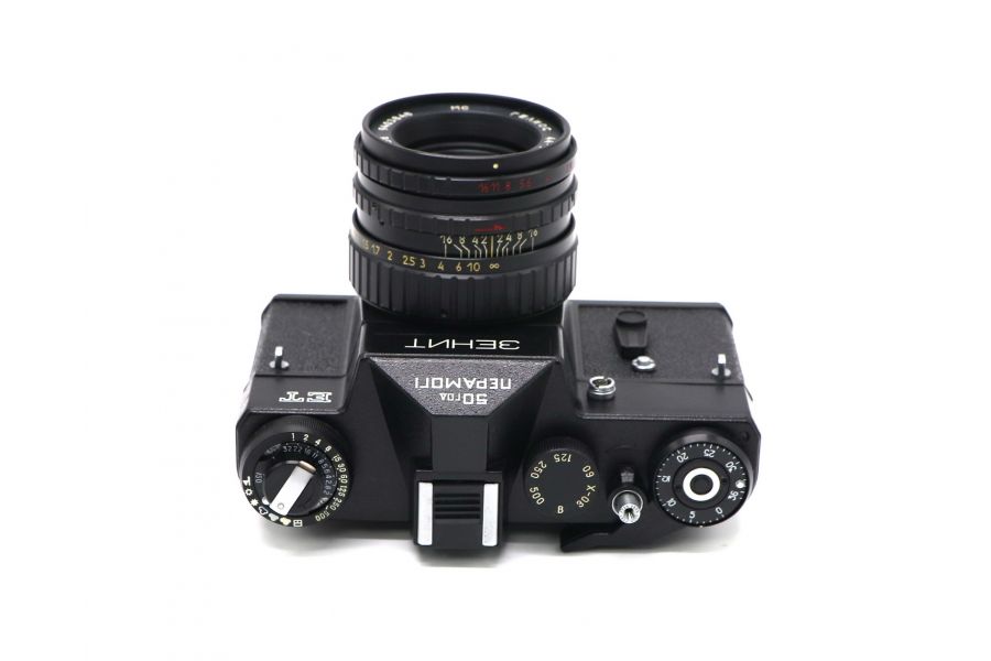 Зенит ЕТ 50 год Перамогi + Гелиос-44-3 МС 2/58