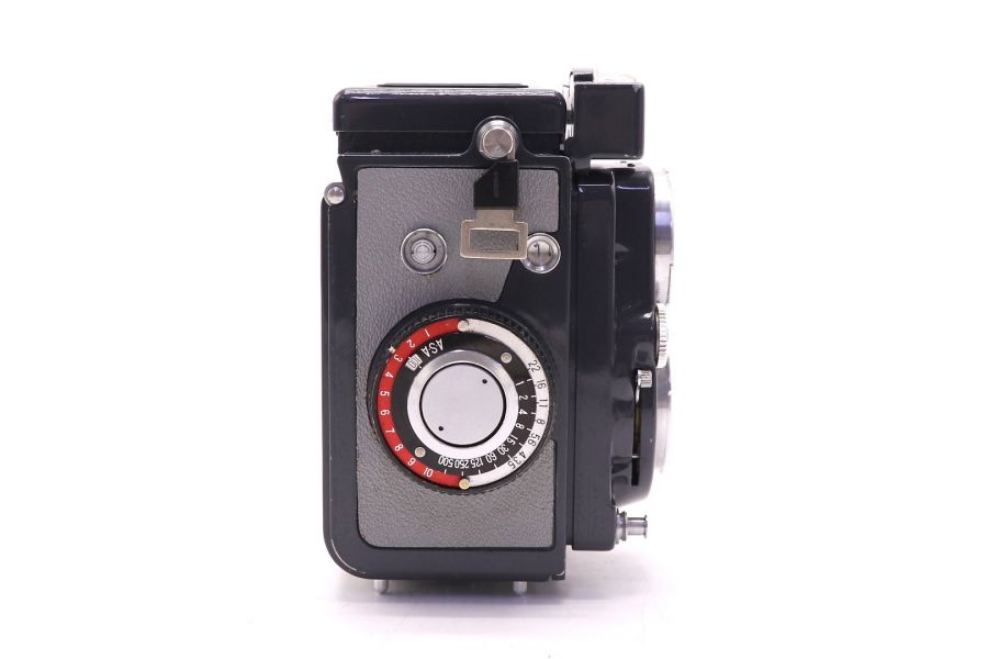 Yashica 44 LM