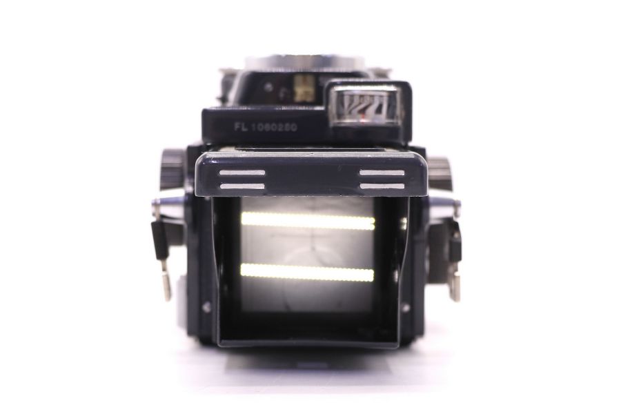 Yashica 44 LM
