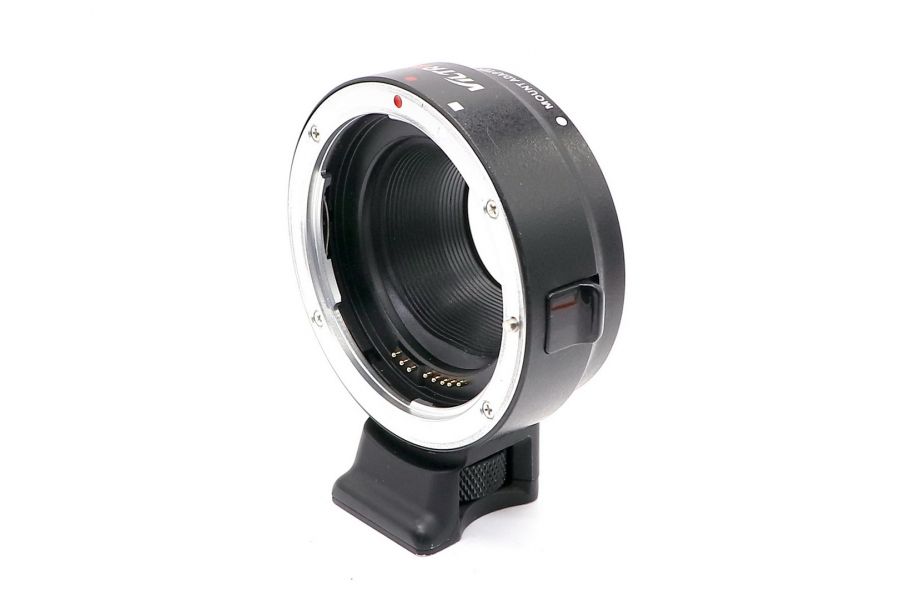 Переходник Viltrox EF-EOS M в упаковке