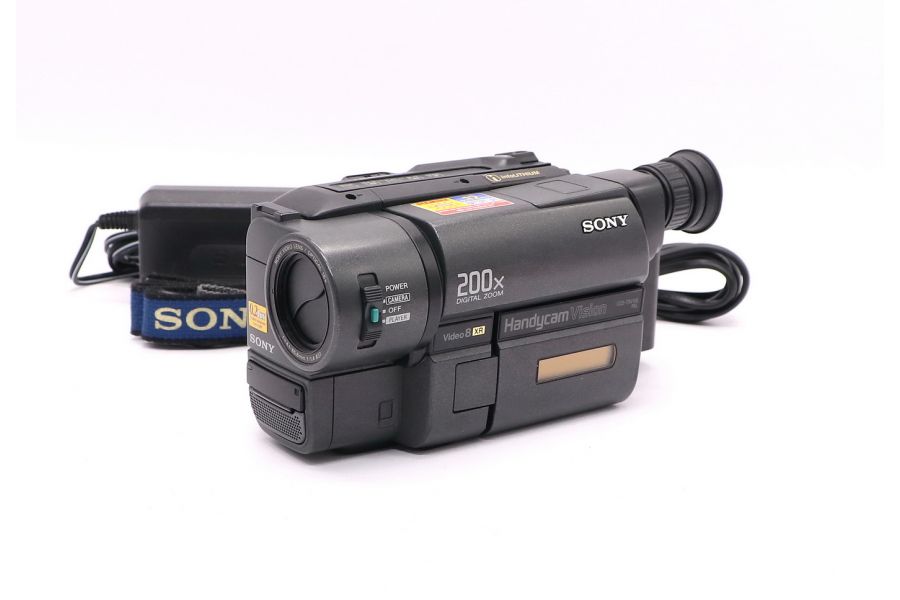 Видеокамера Sony CCD-TRV15E