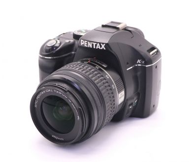 Pentax K-X kit (пробег 9215 кадров)
