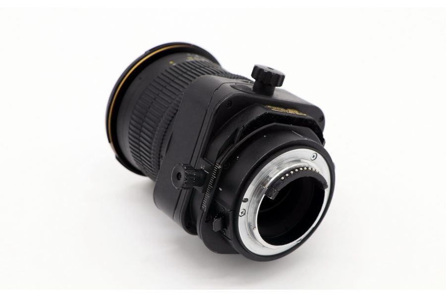 Nikon 45mm f/2.8D ED PC-E Micro Nikkor