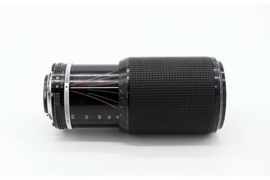Nikon 80-200mm f/4 Zoom-Nikkor