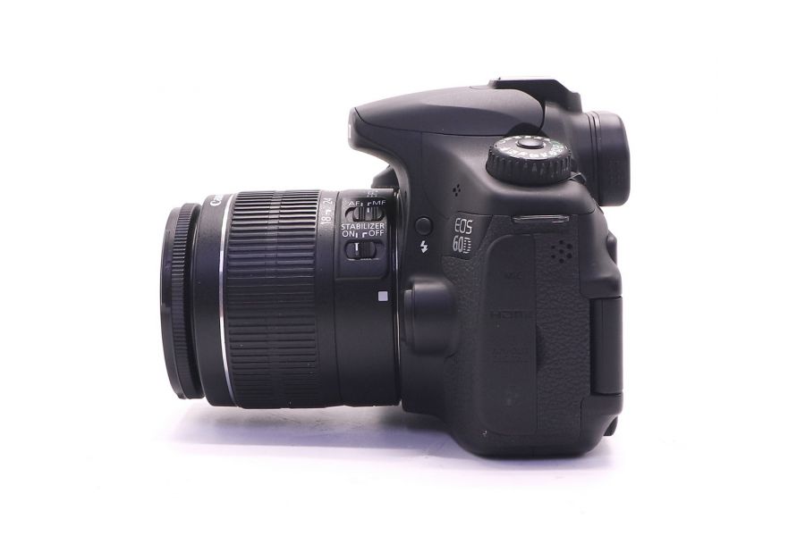 Canon EOS 60D kit в упаковке (пробег 6400 кадров)