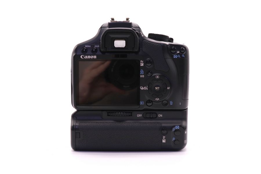 Canon EOS 450D body (пробег 7500 кадров) + батарейная ручка Canon BG-E5