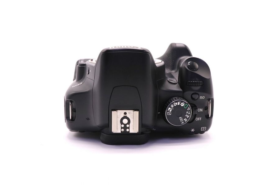 Canon EOS 450D body (пробег 7500 кадров) + батарейная ручка Canon BG-E5