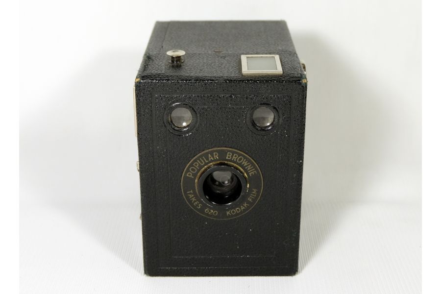 Kodak Brownie Popular (UK, 1938)