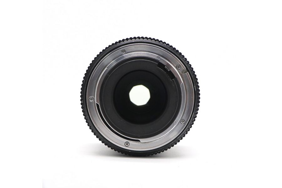 Chinon 35-70mm f/2.7-3.5 Auto MC