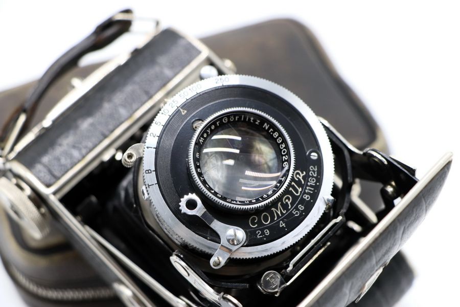 Certo Super Sport Dolly + Trioplan 2.9/7.5cm (Germany, 1938)