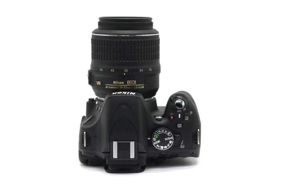 Nikon D5100 kit (пробег 375 кадров)