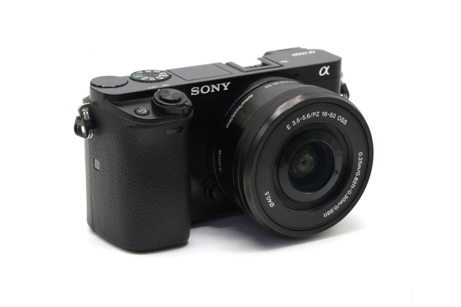 Sony A6000 ILCE-6000 kit (пробег 18090 кадров)