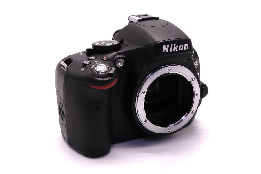 Nikon D5100 body (пробег 3500 кадров)